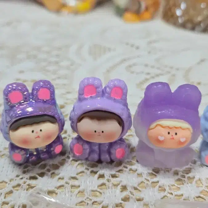 [BUNJANG] Cute Rabbit Pajama Style Figures (Set of 2) / AMLLS 스타일 귀여운 토끼동물 잠옷 피규어 2개 1000원