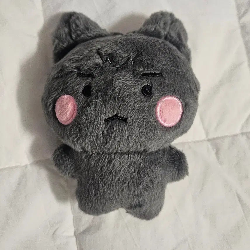[BUNJANG] PLAVE Hamin Doll Amhamnyang / 플레이브 하민 인형 암함냥