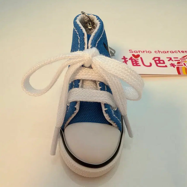 [BUNJANG] Sanrio Pochacco Original Sneakers Keyring / 산리오 오리지널 스니커즈 키링 포차코