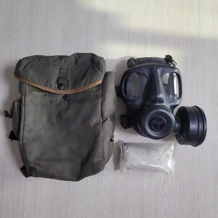 [BUNJANG] British S6 Gas Mask / 영국 S6 방독면