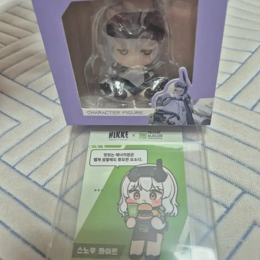 [BUNJANG] Goddess of Victory: NIKKE Snow White Bundle Set / 승리의 여신 니케 스노우 화이트 일괄 팝니다.