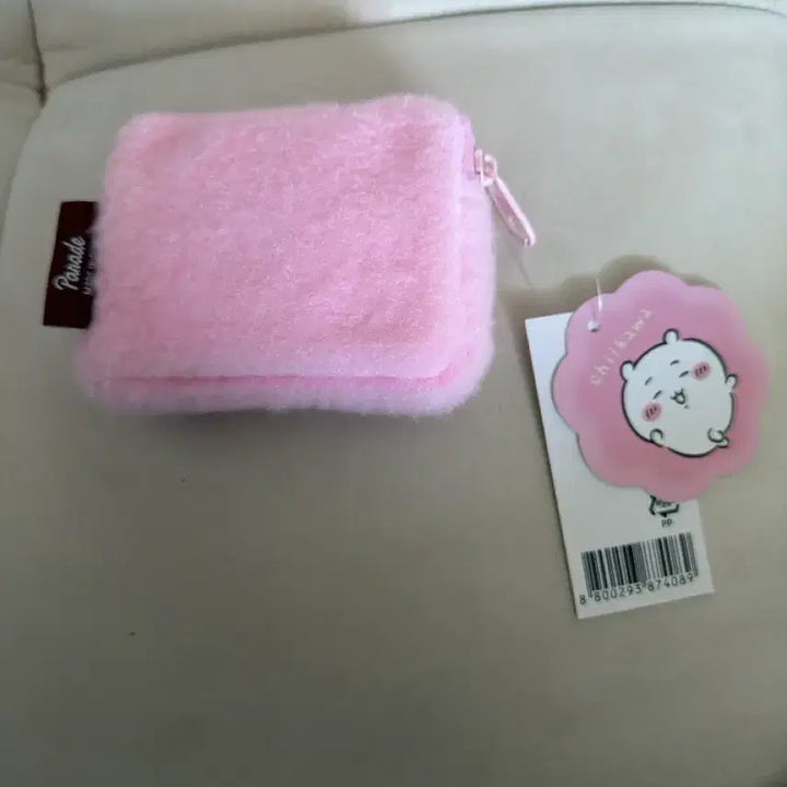 [BUNJANG] Chiiikawa Fluffy Mini Pouch / 먼작귀 치이카와 부들부들 미니 파우치 치이카와