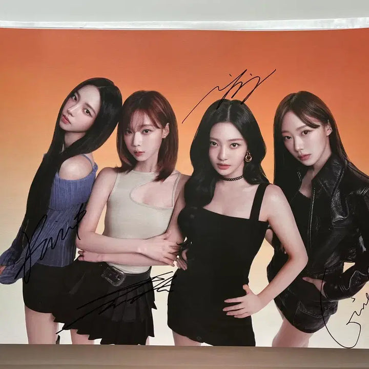 [BUNJANG] Aespa Autographed Poster / 에스파 미쟝셴 친필 사인 포스터