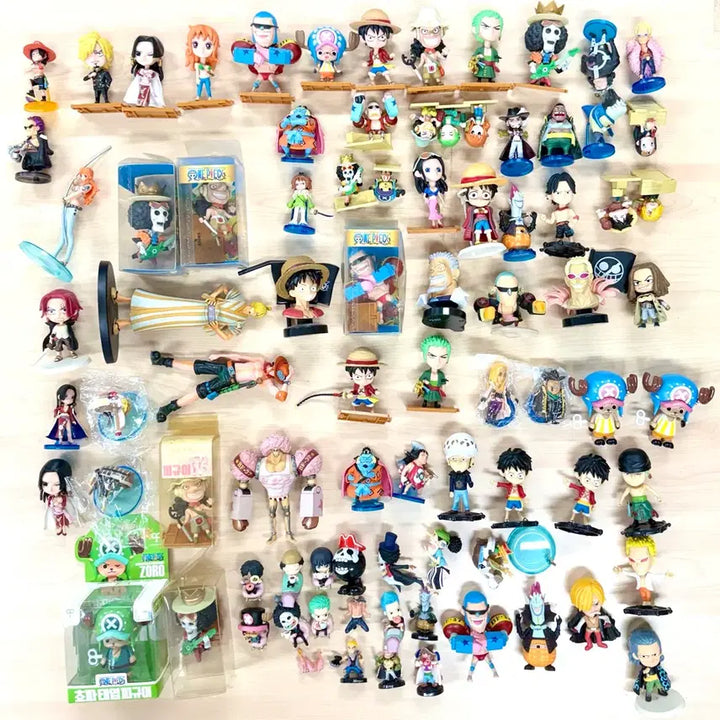 [BUNJANG] One Piece Mixed Miniatures &amp; Gacha Figures Bundle (80+ Pieces) / One piece 원피스 중소형피규어 미니어처쳐 가챠등 figure miniature gatcha80개이상 일괄 처분