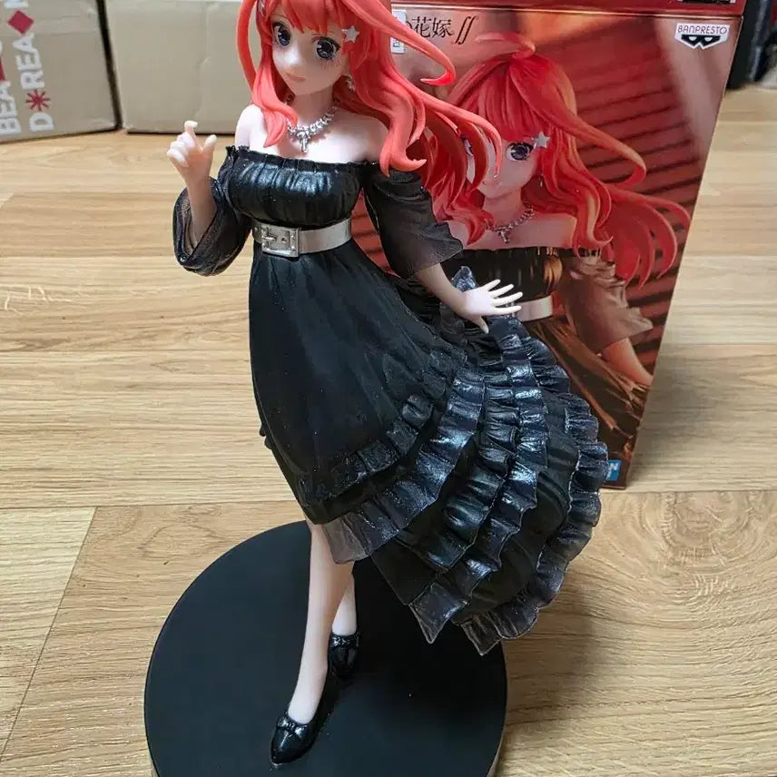 [BUNJANG] Nakano Itsuki Figure + Ichika Acrylic Keyring Bundle / 나카노 이츠키 피규어+이치카 아크릴 키링 판매 (일괄 택포
