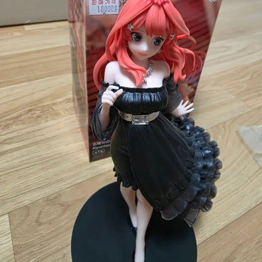 [BUNJANG] Nakano Itsuki Figure + Ichika Acrylic Keyring Bundle / 나카노 이츠키 피규어+이치카 아크릴 키링 판매 (일괄 택포