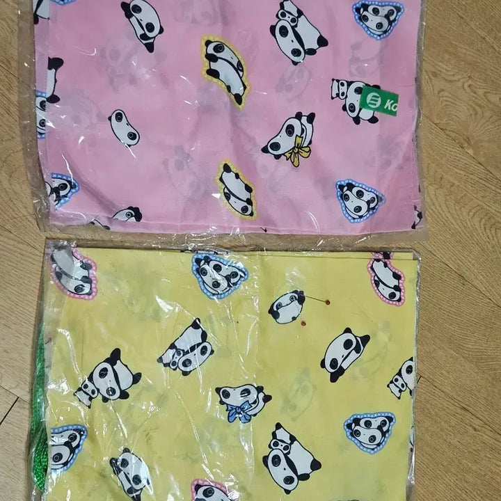[BUNJANG] Vintage Sewing Kit: Panda Fabric and Pouch Making Set / [고전문구] 타래팬더 천 원단, 주머니가방만들기 세트