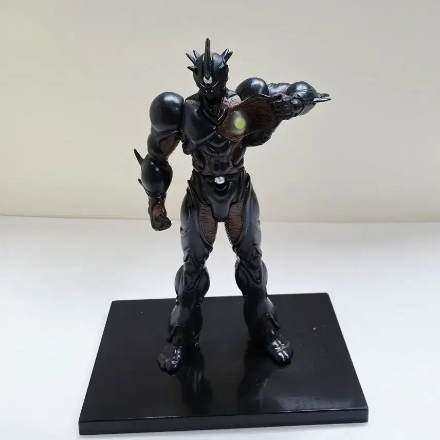 [BUNJANG] Guyver 3 Figure (Approx. 11cm) with Stand / 가이버3 피규어 약 11cm 받침대 포함