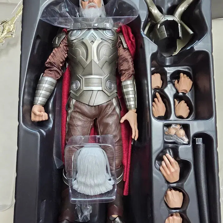[BUNJANG] Hot Toys Odin Figure / 핫토이 오딘 피규어