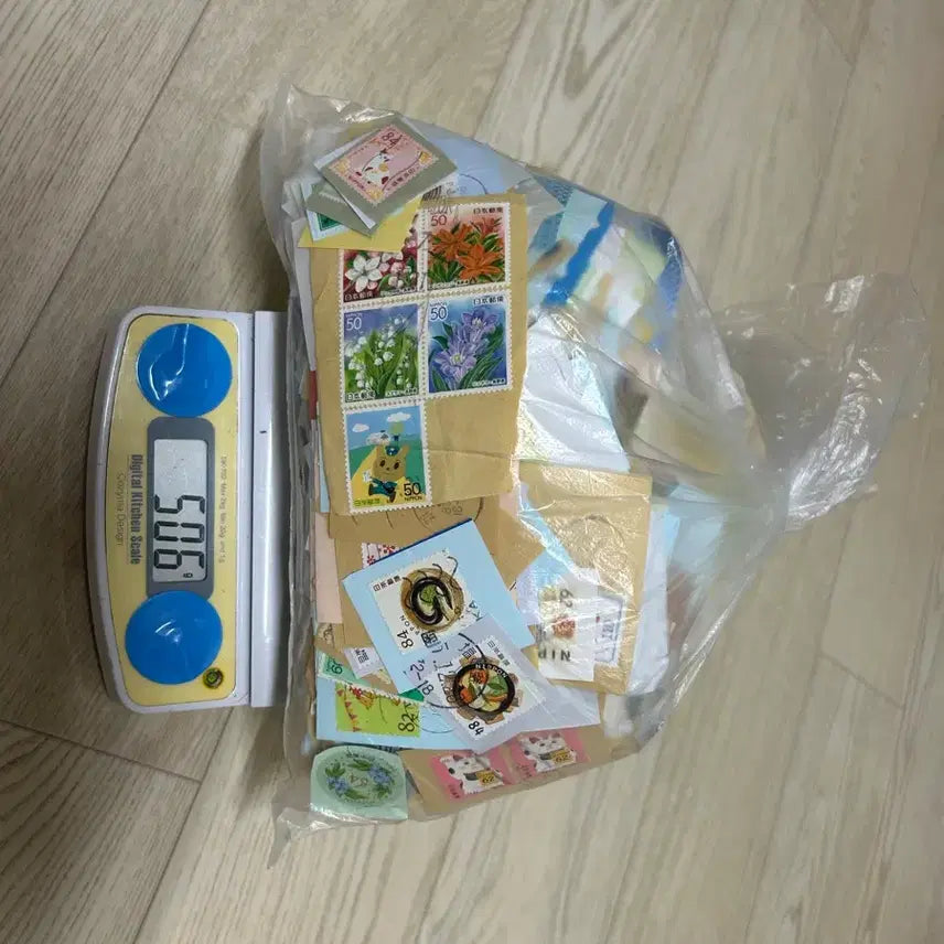 [BUNJANG] Used Japanese Postage Stamps 500g + 6g Bundle / 일본사용제우표 500g+6g