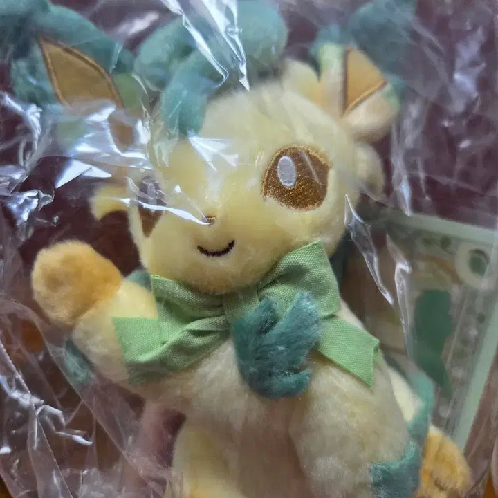 [BUNJANG] Pokemon Leafeon High Five Doll / 포켓몬 리피아 하이파이브 인형 이브이즈 판매합니다