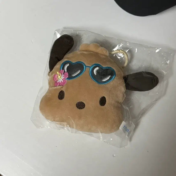 [BUNJANG] Tanning Pochacco Olive Young Pouch / 태닝 포차코 올리브영 파우치