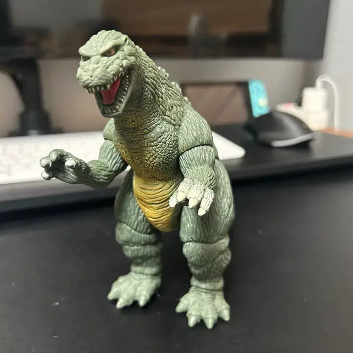 [BUNJANG] Movie Monster Little Godzilla Sofubi Figure / (무비몬스터) 리틀 고질라 소프비 피규어 판매합니다.