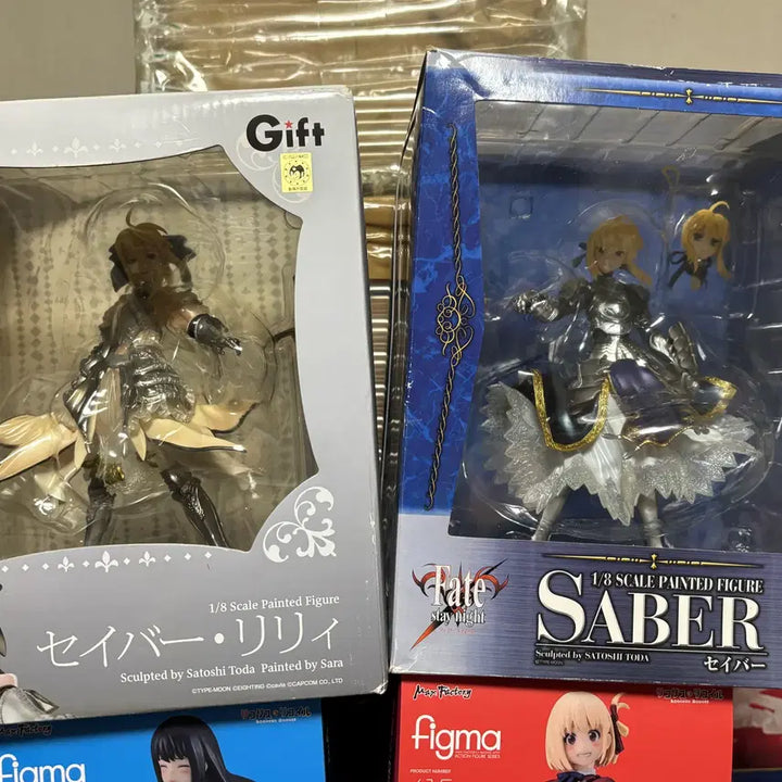 [BUNJANG] Fate/Grand Order Saber Figure Bundle / 기프트 릴리 세이버 피규어 일괄