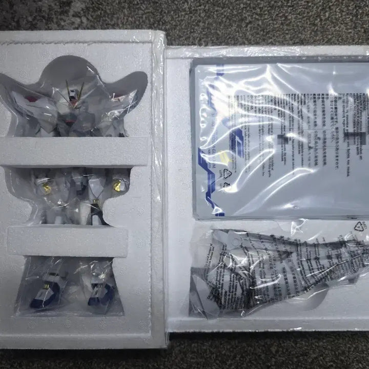 [BUNJANG] Metal Build Strike Freedom Gundam First Edition (Opened) / 메탈빌드 스트라이크 프리덤 건담 초판 개봉품