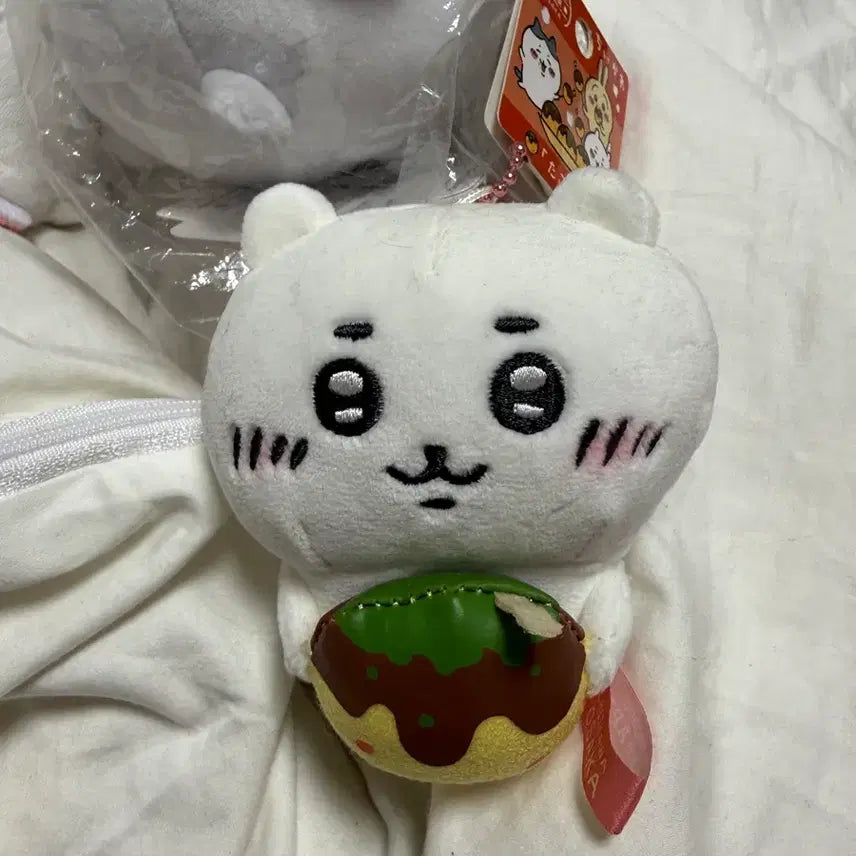 [BUNJANG] Chiikawa Osaka Limited Mascot / 치이카와 오사카 한정 마스코트 양도
