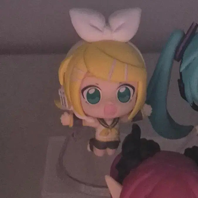 [BUNJANG] Kagamine Rin Vocaloid Figure / (마지막 가격 내림) 보컬로이드 카가미네 린 피규어