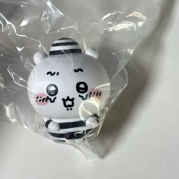 [BUNJANG] Chiikawa Hachiware Prison Figure / 치이카와 하치와레 감옥 프리즌 피규어