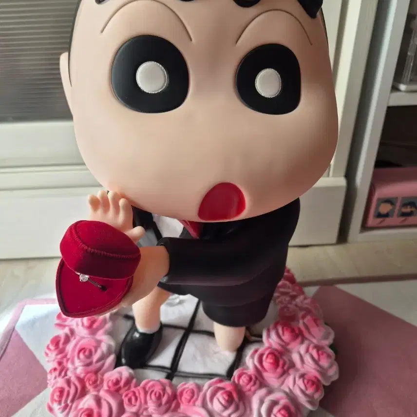 [BUNJANG] Crayon Shin-chan Proposal Figure 43cm / 짱구는 못말려 프러포즈 피규어 43센티