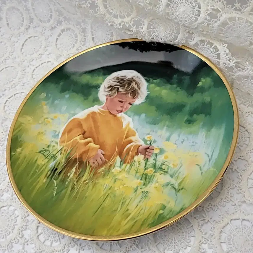 [BUNJANG] Edwin Knowles Our Children Decorative Plate by John McClelland / 에드윈 노울즈 우리의 아이들 장식접시
