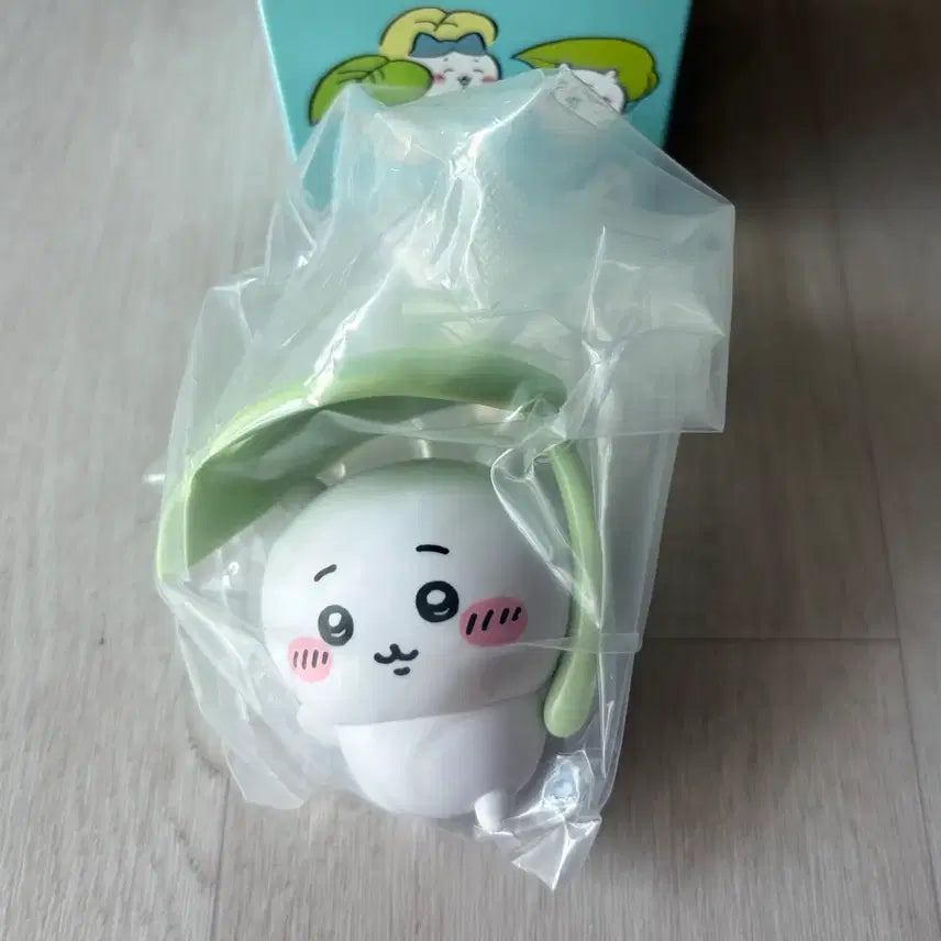[BUNJANG] Chiikawa Umbrella Figure / 치이카와 우산 피규어 치이카와