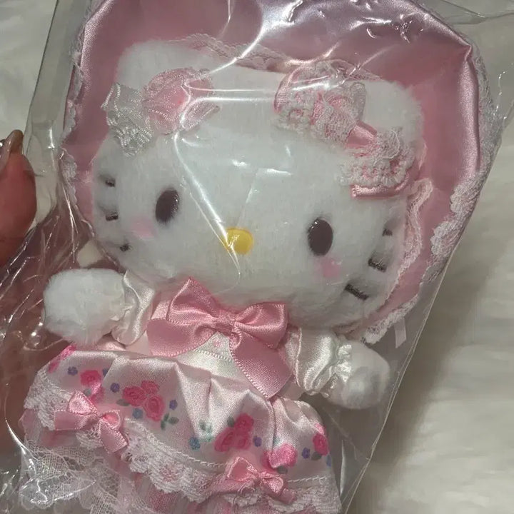 [BUNJANG] Sanrio Hello Kitty Merchien Mascot / 헬로키티 메르헨 마스코트 새상품