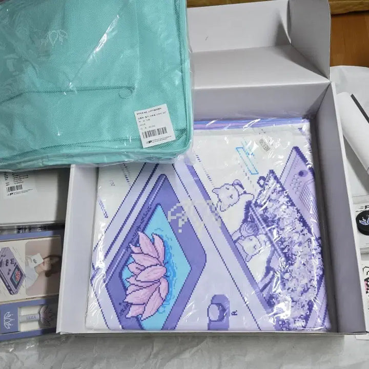 [BUNJANG] Streamer Lilka Merchandise Bundle Set / 스트리머 릴카 굿즈 팝니다.