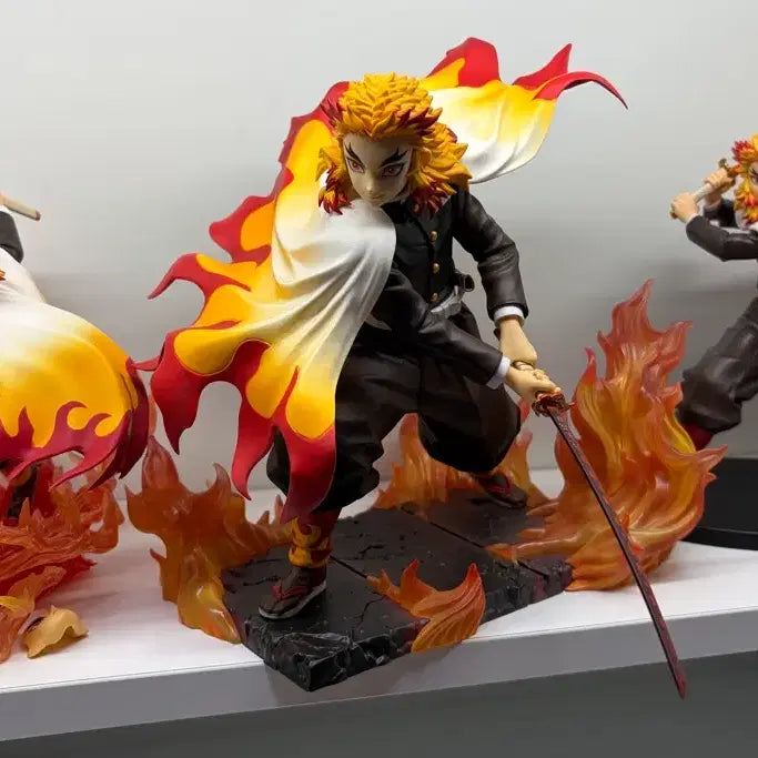 [BUNJANG] Demon Slayer Kyojuro Rengoku Repaint Figure 3-Set Bundle / (리페인트)귀멸의 칼날 렌고쿠 쿄쥬로 피규어 3종 세트 일괄 판매