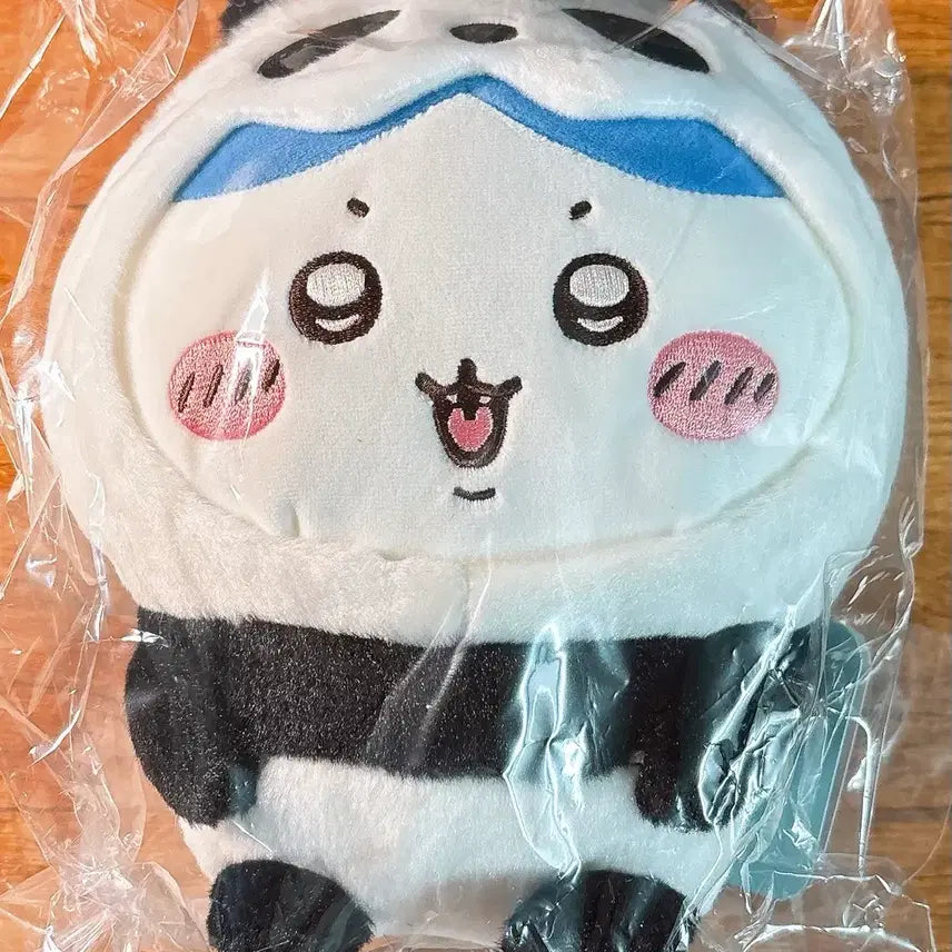 [BUNJANG] Chiikawa Hachware Garm Panda Medium Plush Doll / 치이카와 먼작귀 하치와레 가르마 판다 팬더 중형 누이구루미 인형