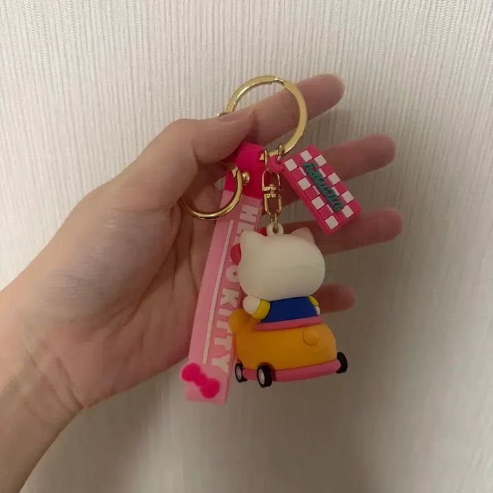 [BUNJANG] Hello Kitty Bear Car Keychain / 헬로키티 자동차 키링