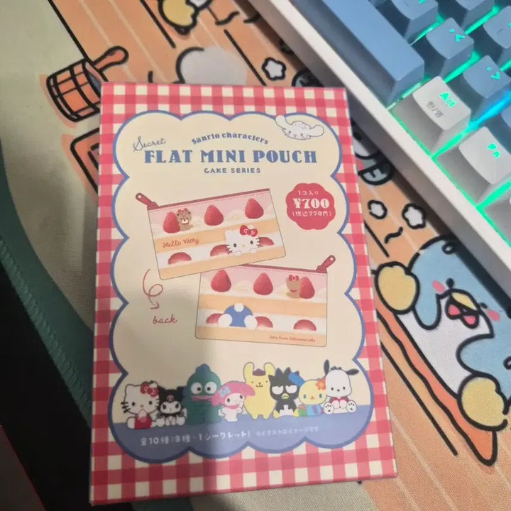 [BUNJANG] Sanrio Characters Flat Mini Pouch Cake Series / 일본 산리오 캐릭터즈 플랫 미니 파우치 케이크 시리즈