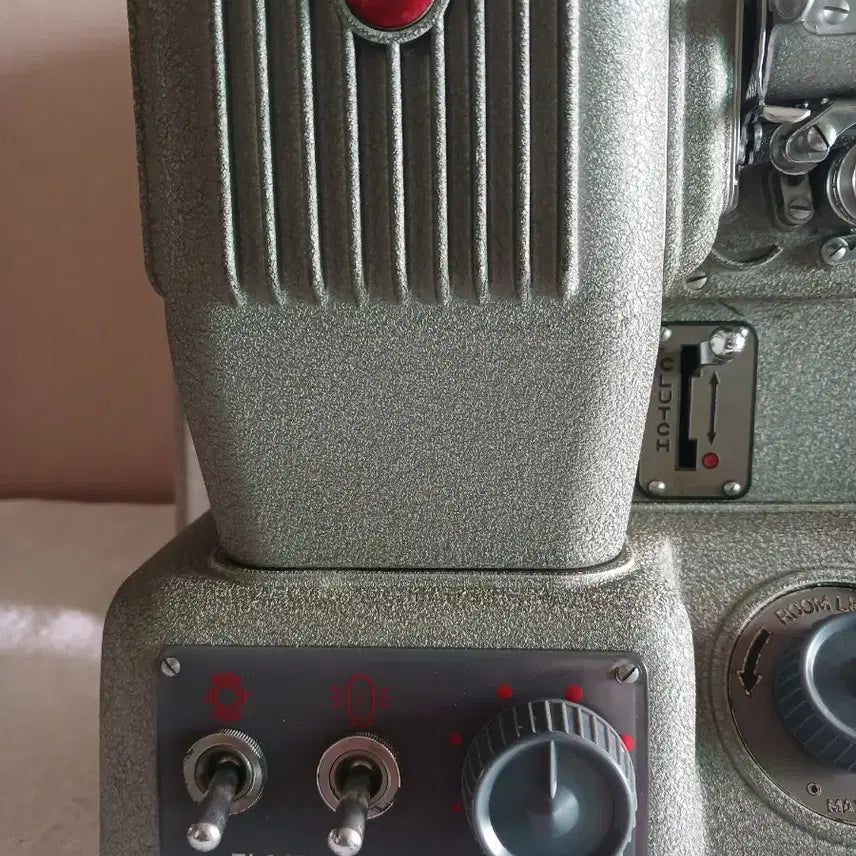[BUNJANG] Elmo E-80 Projector / 엘모 E-80 영사기