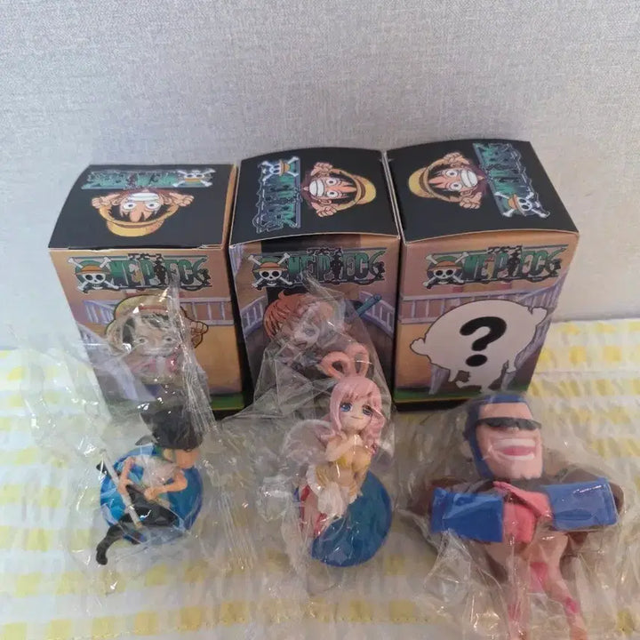 [BUNJANG] One Piece Figure 3 Types Random Box Bundle Set - New Product / [미개봉/일괄]원피스 피규어 3종 랜덤 상자 새상품