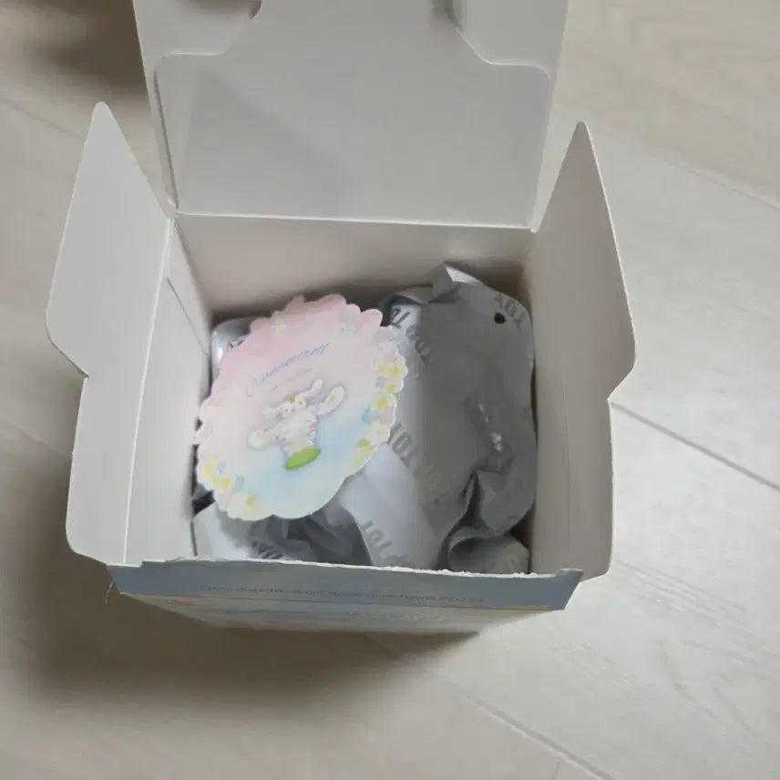 [BUNJANG] Sanrio Cinnamoroll Spring Flower Blind Box / 탑토이 산리오 캐릭터 스프링 플라워 시나모롤