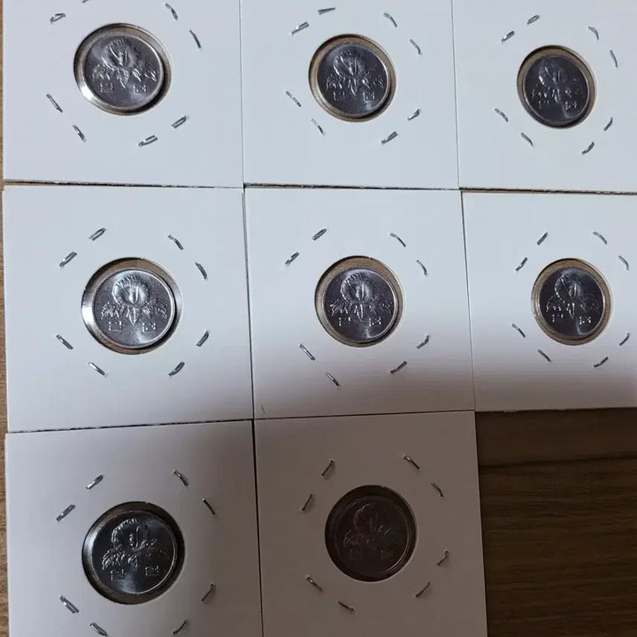 [BUNJANG] 1987 1 Won Unused Coin Bundle (8 pieces) / 1987년 1원 미사용 동전 8개