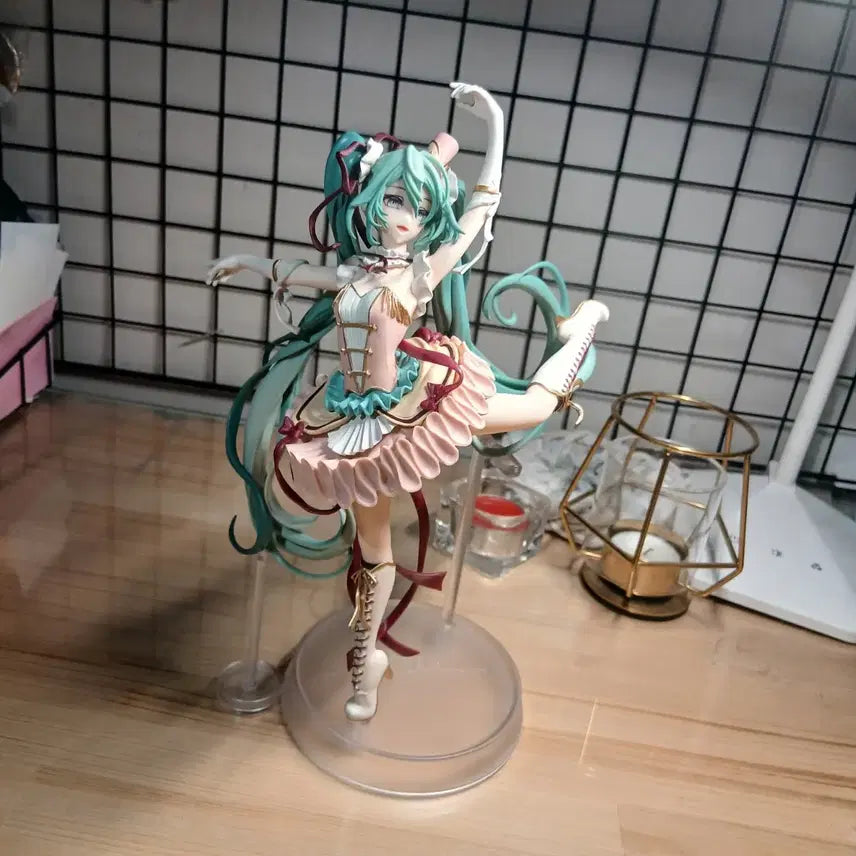 [BUNJANG] Hatsune Miku Classical Turning Nutcracker Figure (Unsealed) / 개봉품) 하츠네 미쿠 클래시컬 터닝 호두까기 인형 피규어