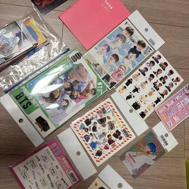[BUNJANG] BTS Photo/Sticker Bundle Set / 이것저것 모은 방탄 사진/스티커