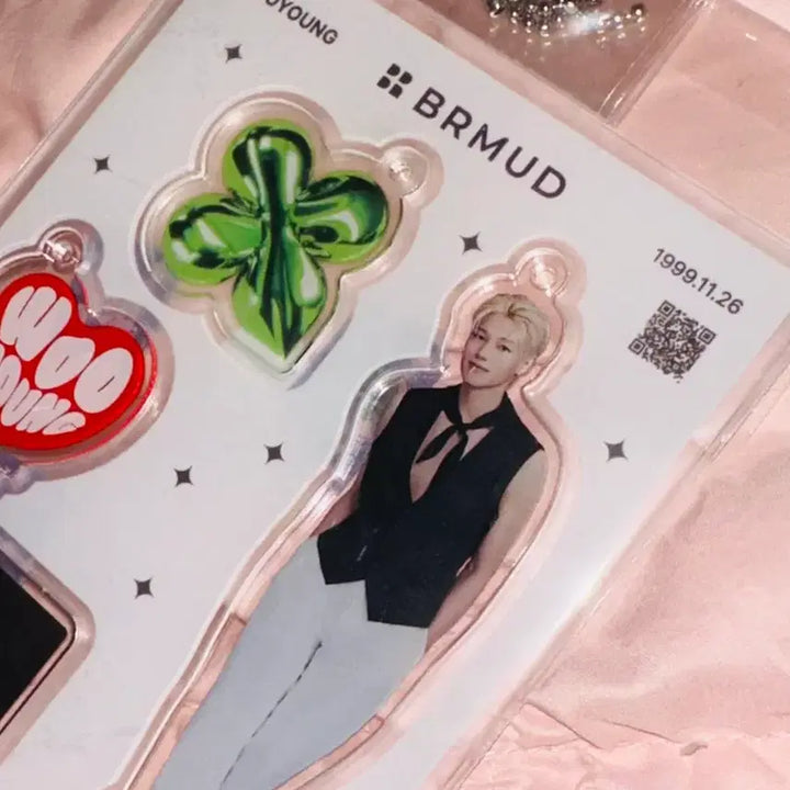 [BUNJANG] ATEEZ Woo Young BRMUD Acrylic Stand Keyring / 에이티즈 ateez brmud 비알머드 아크릴스탠드키링 우영