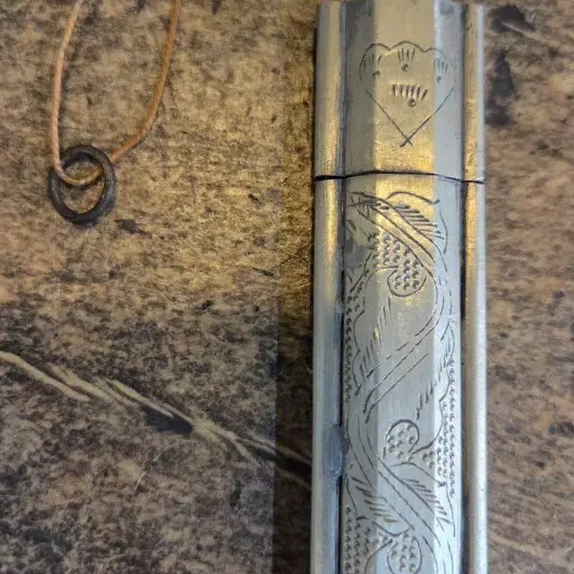 [BUNJANG] 100-Year-Old White Brass Needle Case / 100년세월의 백동 침통
