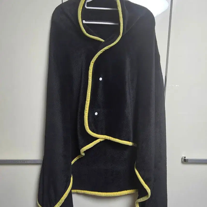 [BUNJANG] T1 Worlds Blanket Cape / T1 월즈 담요 망토 판매합니다