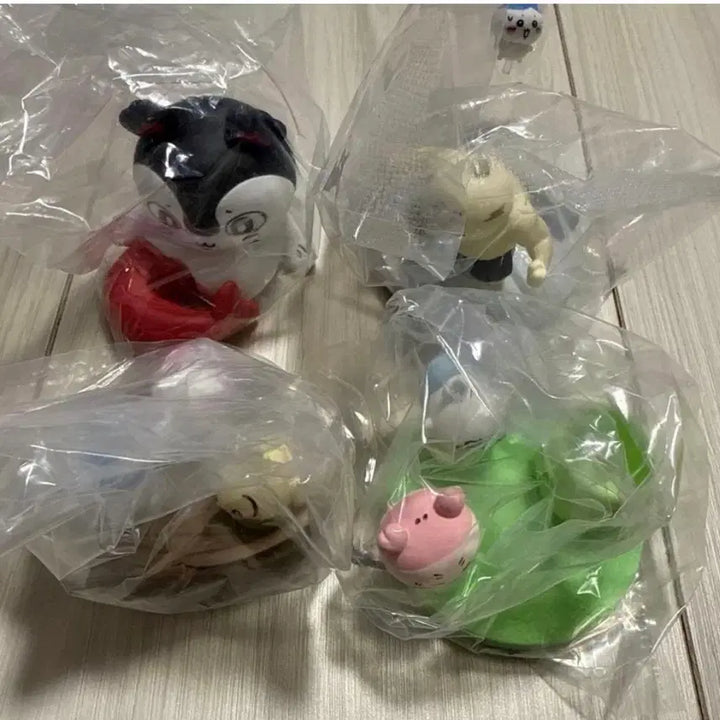 [BUNJANG] Chiikawa Mermaid Island Desktop Gacha Full Set / 일괄) 치이카와 인어섬 데스크탑 가챠 풀세트
