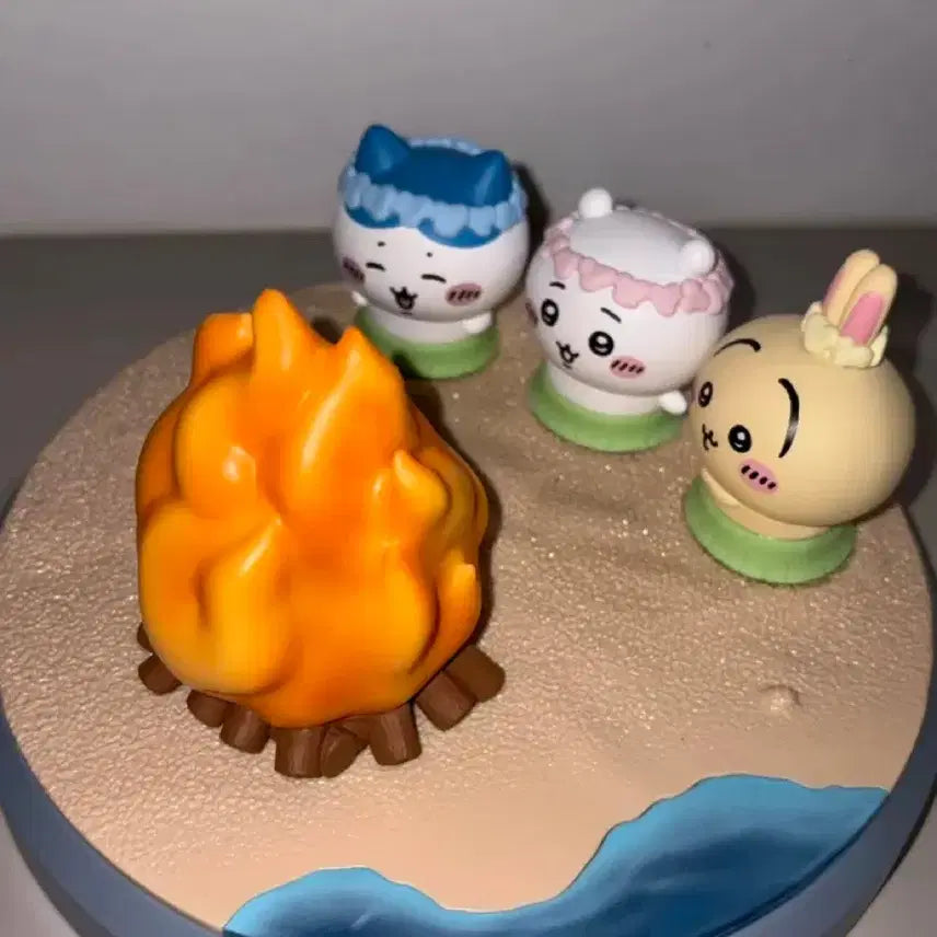 [BUNJANG] Chiikawa "Campfire" Mood Lamp / [미개봉/새제품]치이카와 모닥불