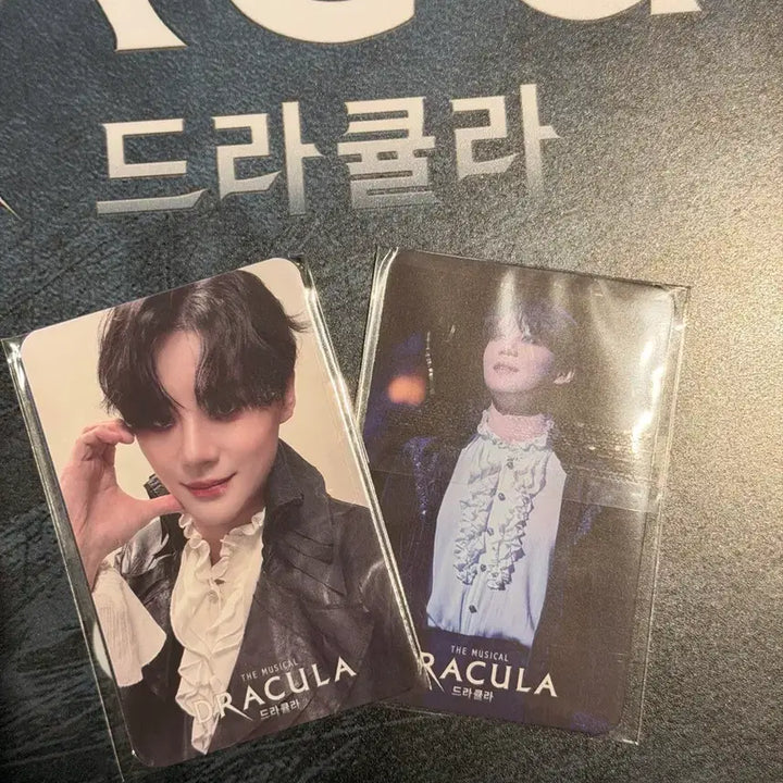 [BUNJANG] XIA Kim Junsu Dracula Photocard Set (2 pcs) Bundle Set / 드라큘라 김준수 포카 1세트 2장 일괄판매
