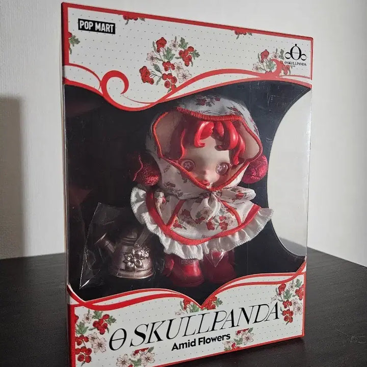 [BUNJANG] Skullpanda Amid Flowers Series Figure (New) / 새상품)스컬판다 꽃들사이에서 시리즈 피규어