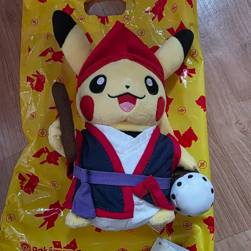 [BUNJANG] Pokemon Okinawa Pikachu Plush Set (Male/Female) / 포켓몬스터 오키나와 피카츄 인형