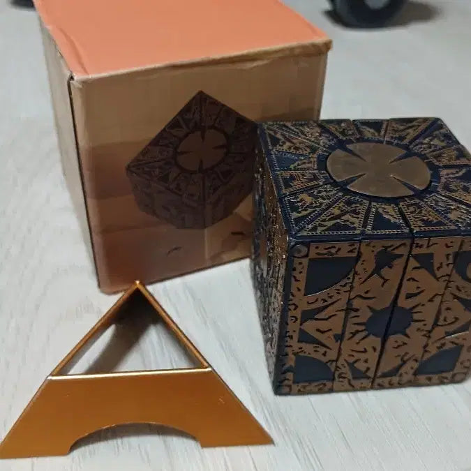 [BUNJANG] Hellraiser Puzzle Box Prop Replica / 공포영화 헬레이저 큐브 판매합니다