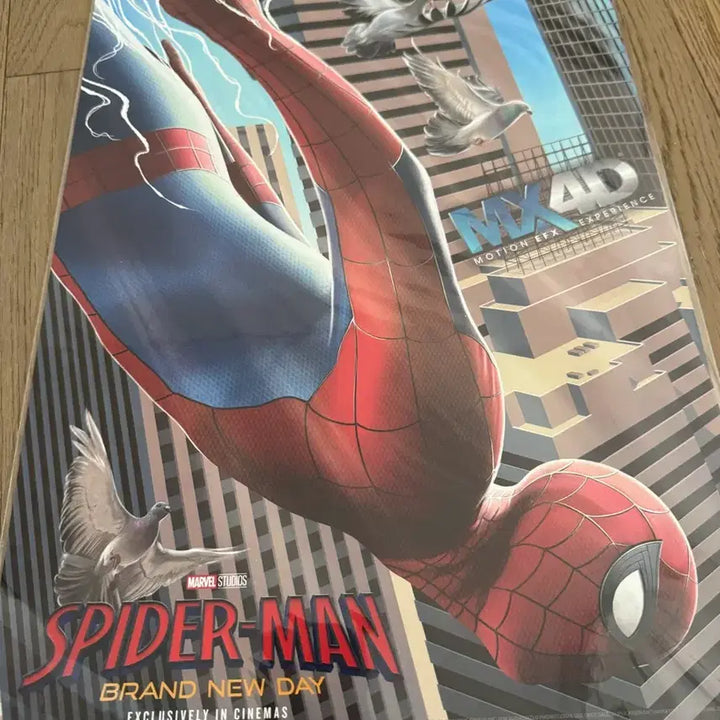 [BUNJANG] Spider-Man MX4D Poster + Pin Set / 스파이더맨 MX4D 포스터 + 핀뺏지