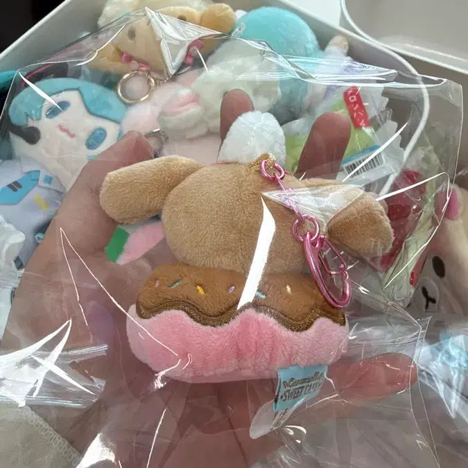 [BUNJANG] Cinnamoroll Cafe Donut Mocha Plush / 시나모롤 카페 도넛 모카