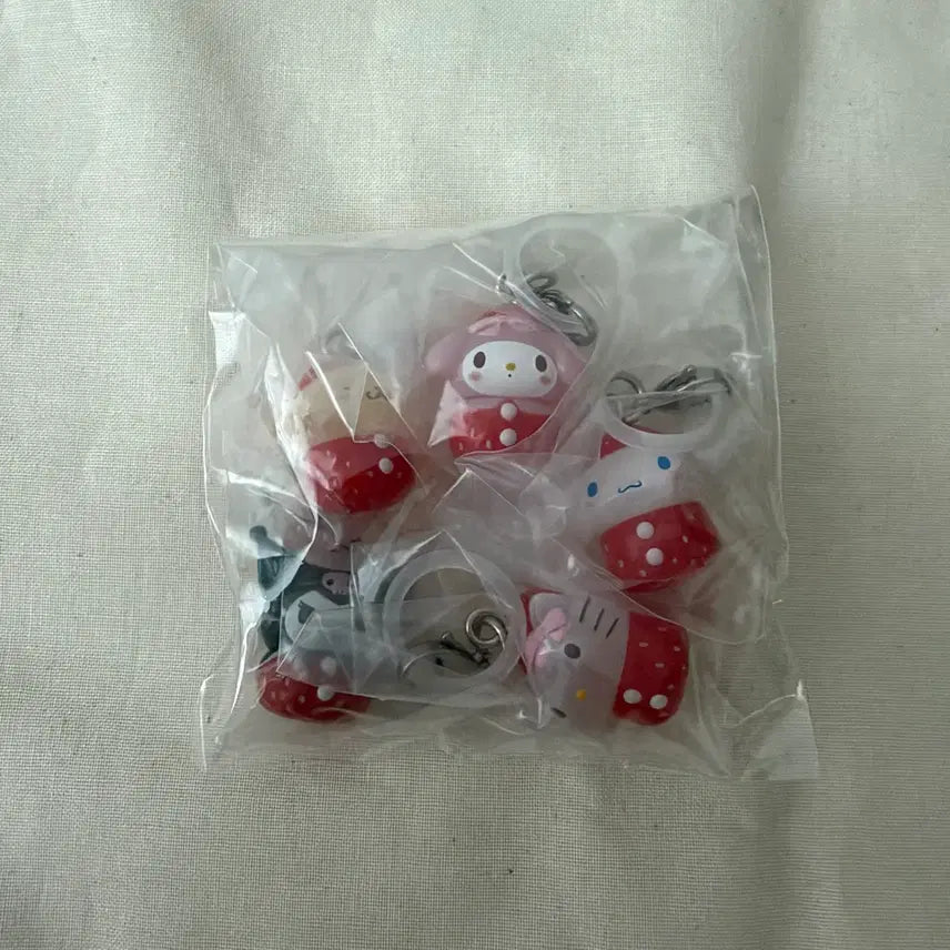 [BUNJANG] Sanrio Strawberry Marker Bundle Set / 일괄) 산리오 딸기 메지루시 키티 쿠로미 마멜 폼폼푸린