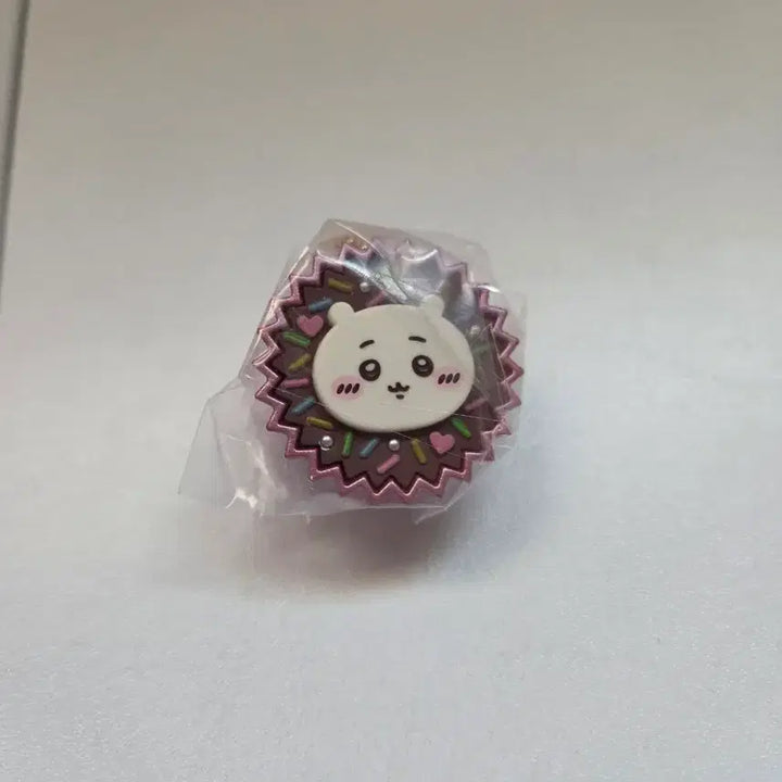 [BUNJANG] Chiikawa Choco Cupcake Baking Keychain Gacha (Sealed) / (미개봉) 치이카와 먼작귀 홈베이킹 키링 가챠 초코 컵케이크 가챠